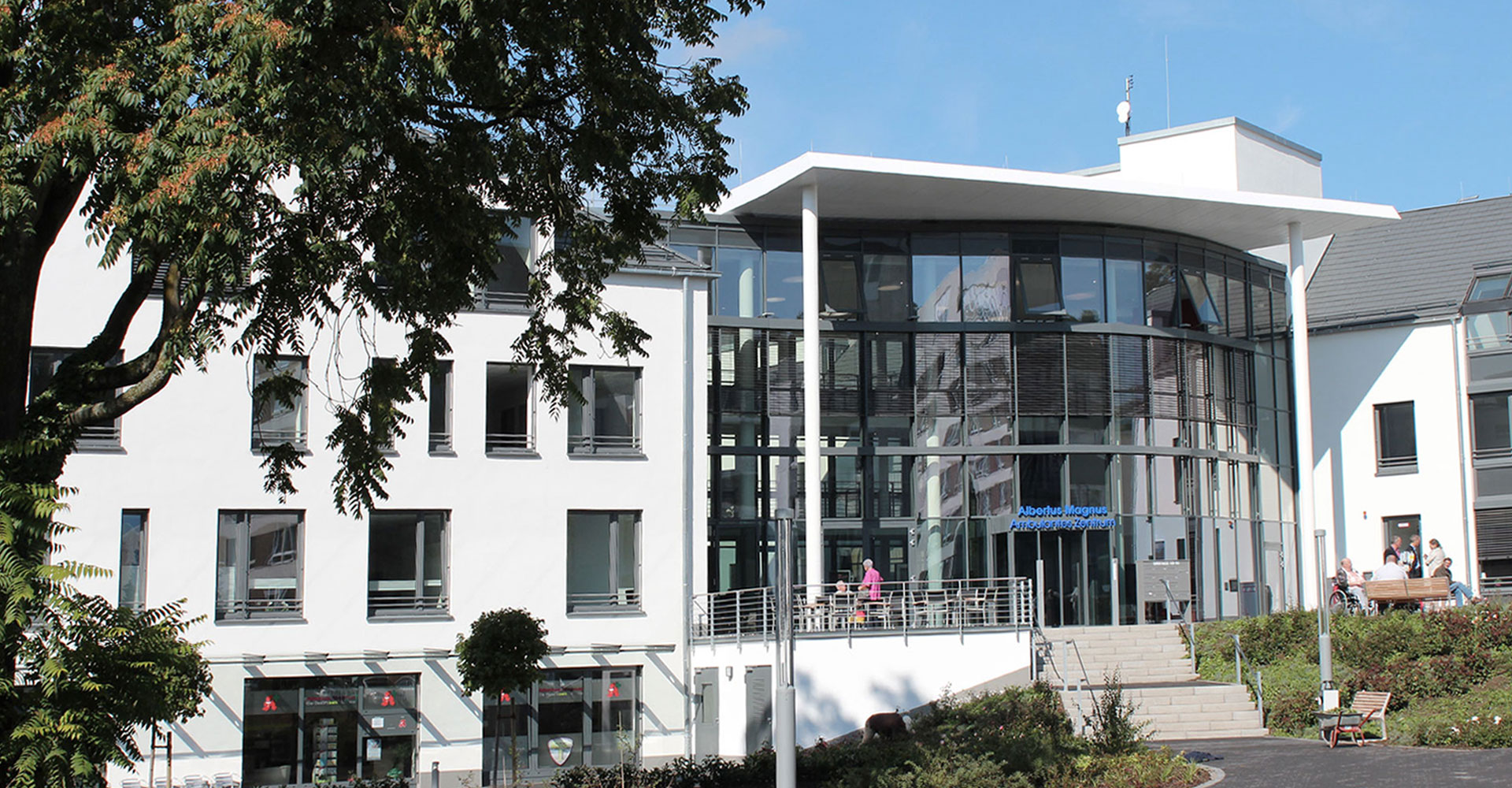 Eingang Ambulantes Zentrum Siegen, mga consult Rheinbreitbach, Konzeption und Planung Wohngebäude